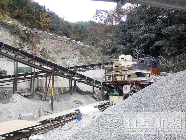 沖擊式破碎機工作現場